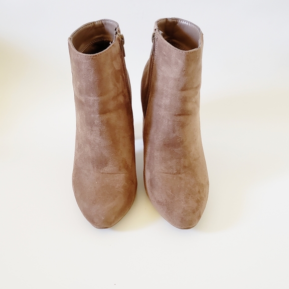 WILD DIVA Brown Booties size 7 1/2 - Picture 2 of 6